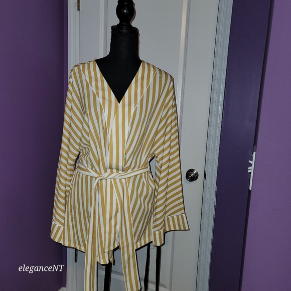 Pretty Little Thing White/ Khaki stripe wrap top Sz: L NWT - Picture 9 of 10